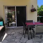 Eva Gardens Corner House With Pool And Garden Near Coral Bay Сasa de vacaciones *
