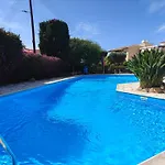 Eva Gardens Corner House With Pool And Garden Near Coral Bay Semesterbostad