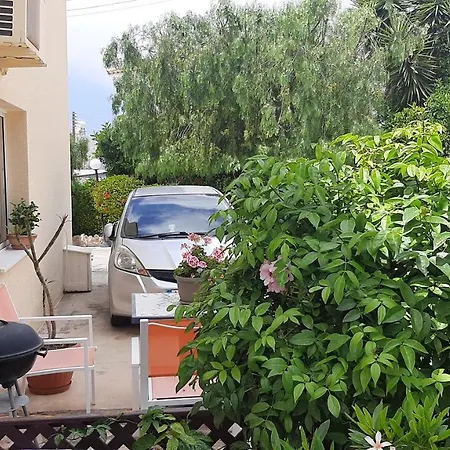 Eva Gardens Corner House With Stunning Garden And Huge Swimming Pool Next To Coral Bay Holiday home Peyia