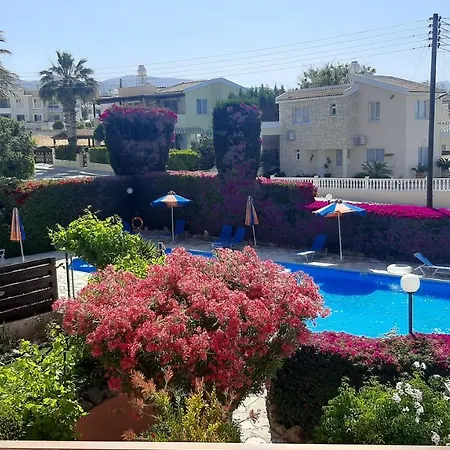 Eva Gardens Corner House With Stunning Garden And Huge Swimming Pool Next To Coral Bay Holiday home Peyia