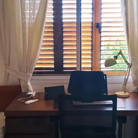 Eva Gardens Corner House With Stunning Garden And Huge Swimming Pool Next To Coral Bay *