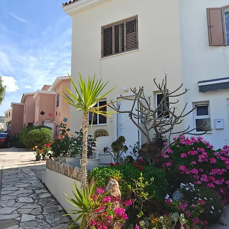 Eva Gardens Corner House With Pool And Garden Near Coral Bay * Pegeia