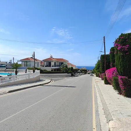 Eva Gardens Corner House With Stunning Garden And Huge Swimming Pool Next To Coral Bay * Peyia
