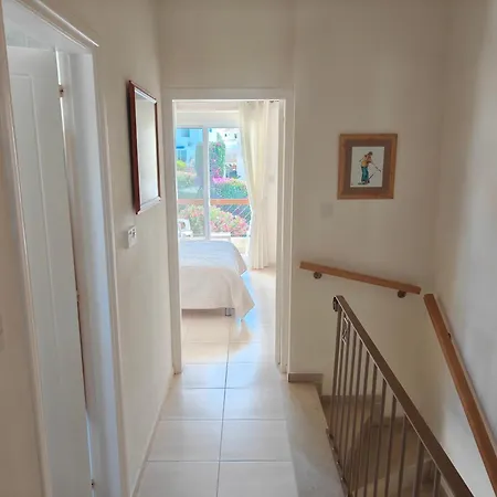 Holiday home Eva Gardens Corner House With Stunning Garden And Huge Swimming Pool Next To Coral Bay Peyia