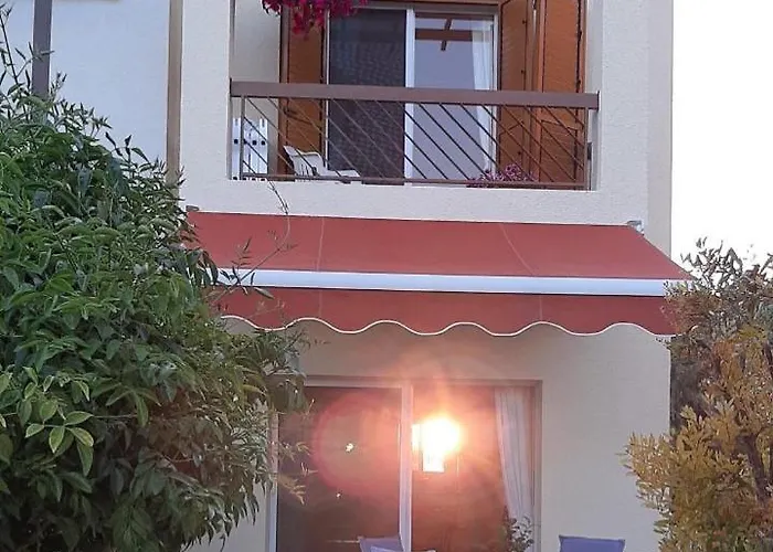 بيت للعطل Eva Gardens Corner House With Stunning Garden And Huge Swimming Pool Next To Coral Bay *