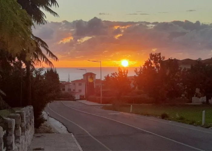 Eva Gardens Corner House With Stunning Garden And Huge Swimming Pool Next To Coral Bay * بييا