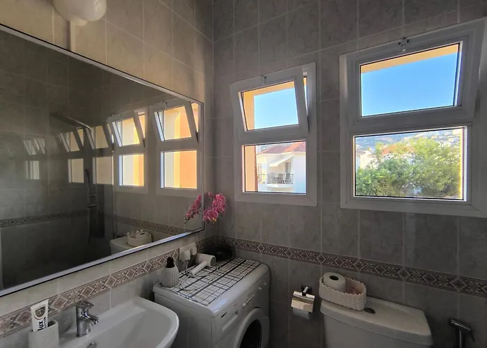 Eva Gardens Corner House With Stunning Garden And Huge Swimming Pool Next To Coral Bay * بييا