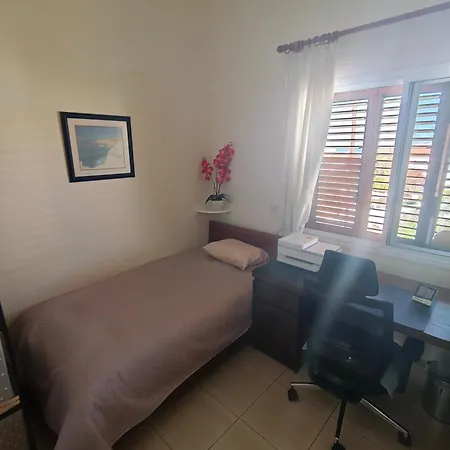 Eva Gardens Corner House With Stunning Garden And Huge Swimming Pool Next To Coral Bay Nyaraló Péjia